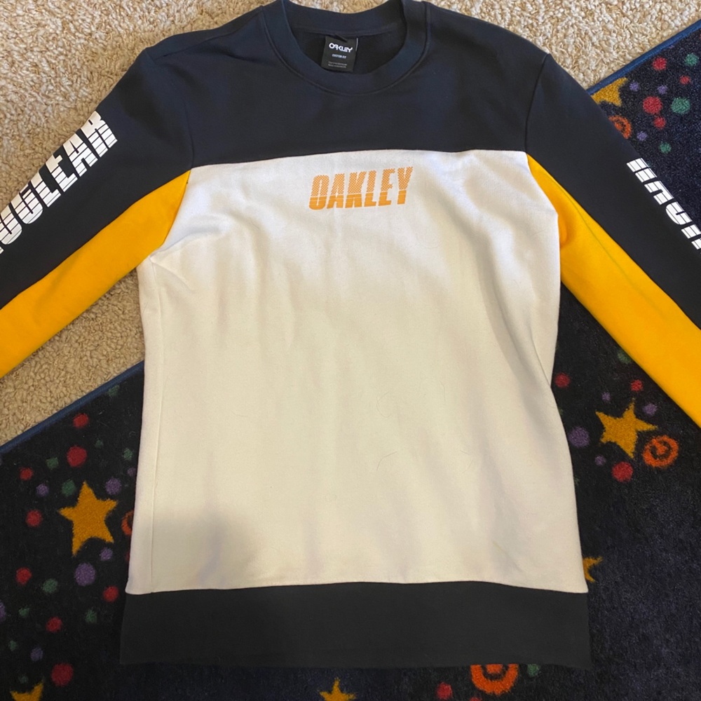 Oakly Mens crewneck